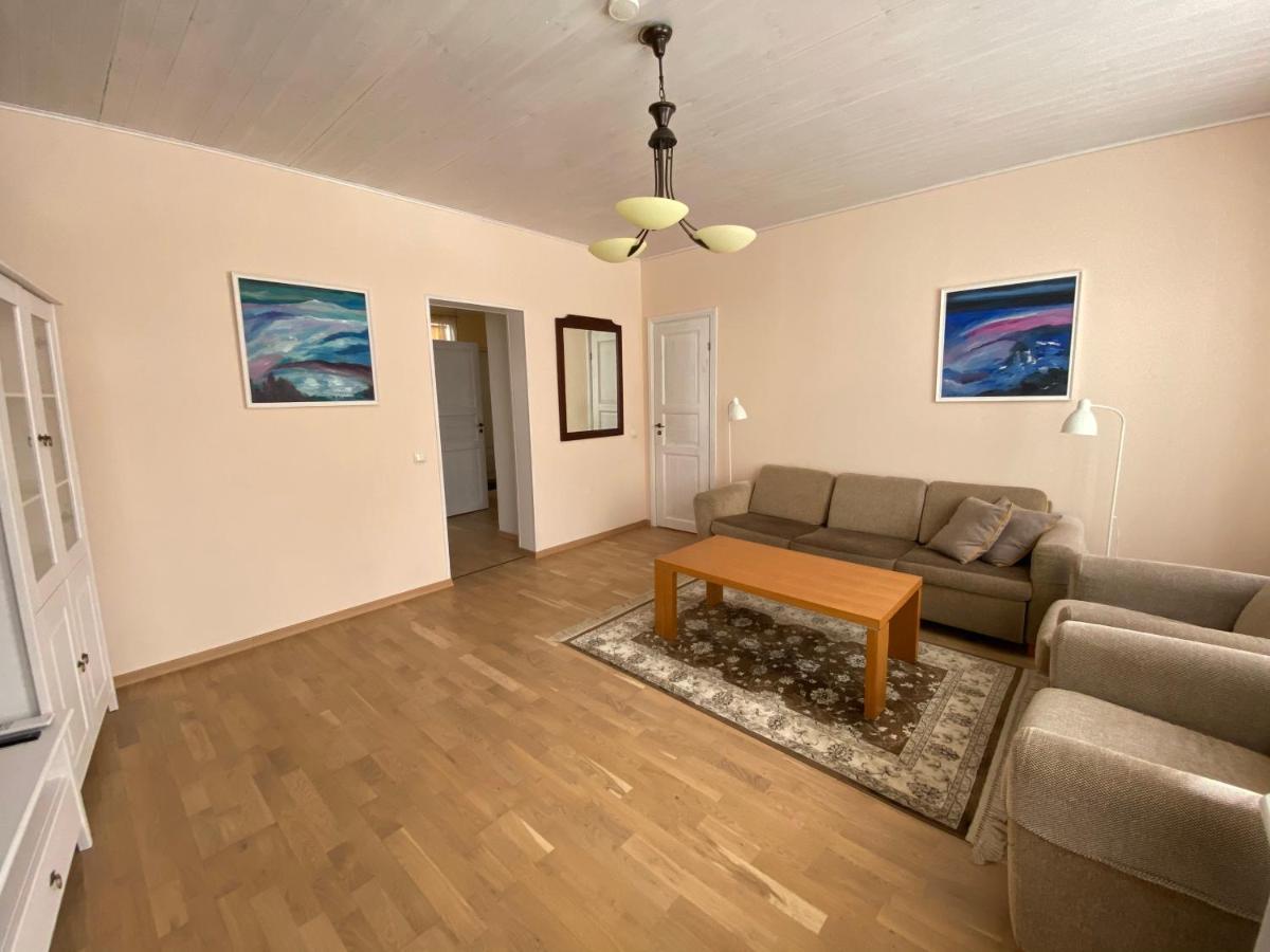 Posti Guest Apartment Haapsalu Exterior foto
