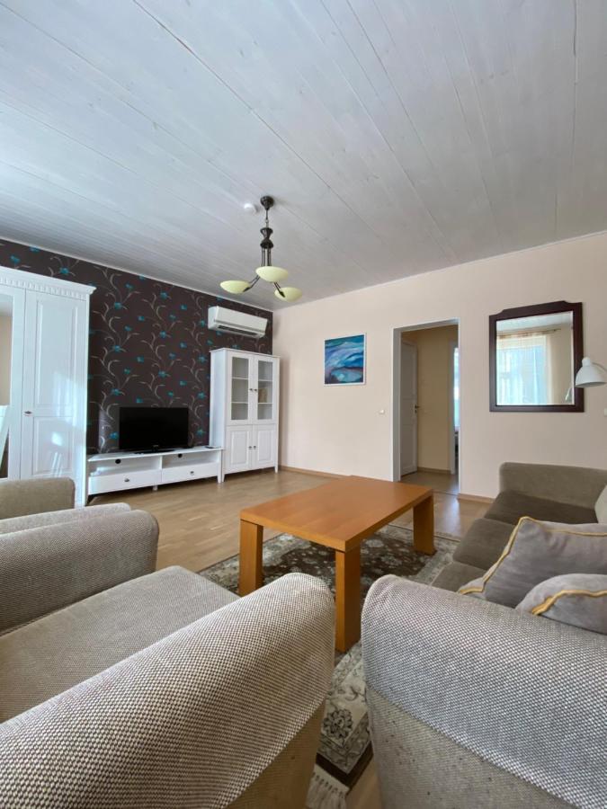 Posti Guest Apartment Haapsalu Exterior foto