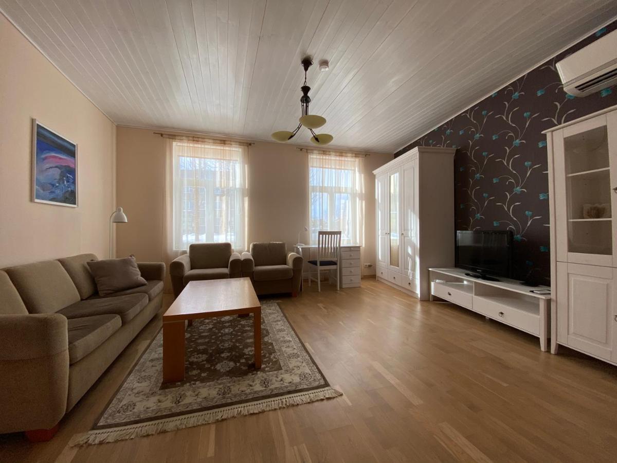 Posti Guest Apartment Haapsalu Exterior foto